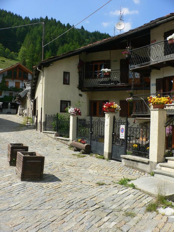 Appartamento Dal Maestro Serafino Pragelato Kamer foto